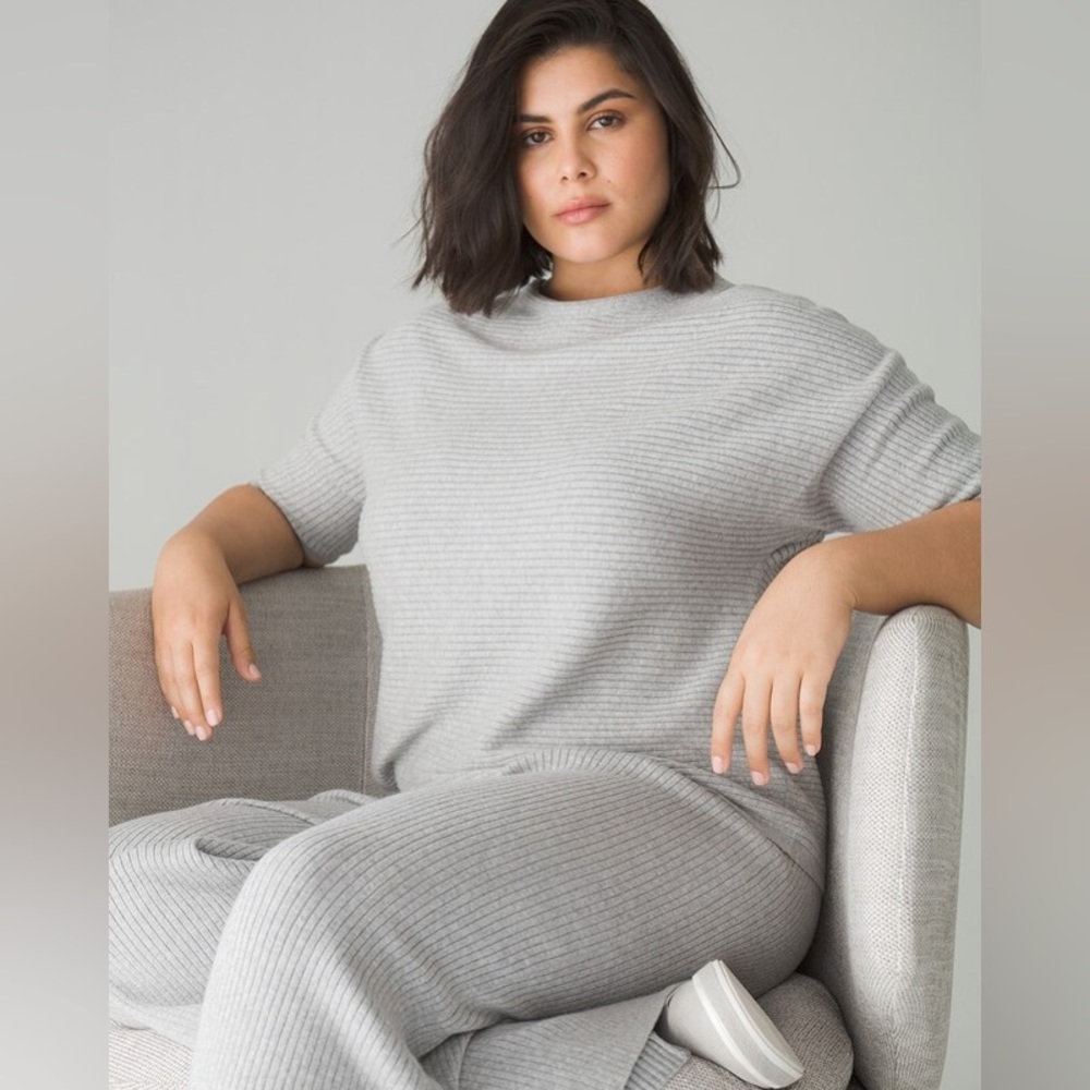 Soma Wknd Gray Ribbed Knit Sweater 2 piece set!